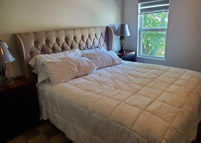 Apartment Duplex In Columbus, Ohio *